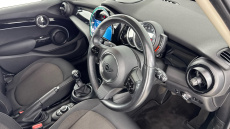 MINI Hatchback 1.5 Cooper Classic 5dr Petrol Hatchback